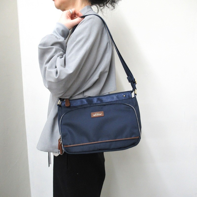 anello GRANDE  エクレア多機能ショルダー/NV